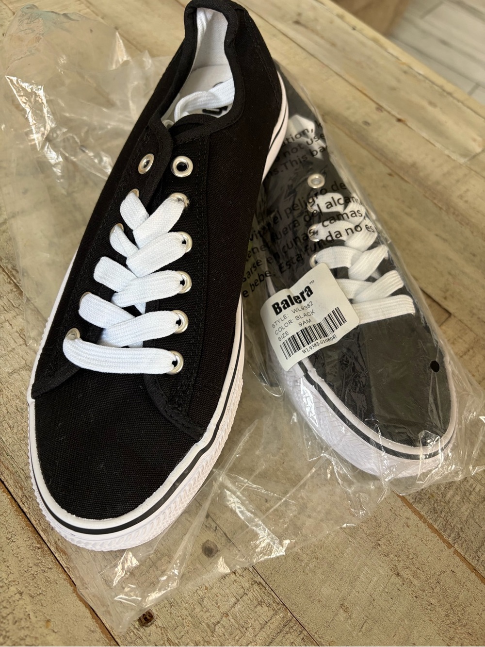 balera Black and White Low-Top Canvas Sneakers